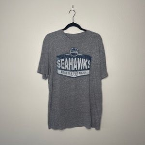 NFL Seattle Seahawks Football Gray White G-III Tee Shirt Size XL